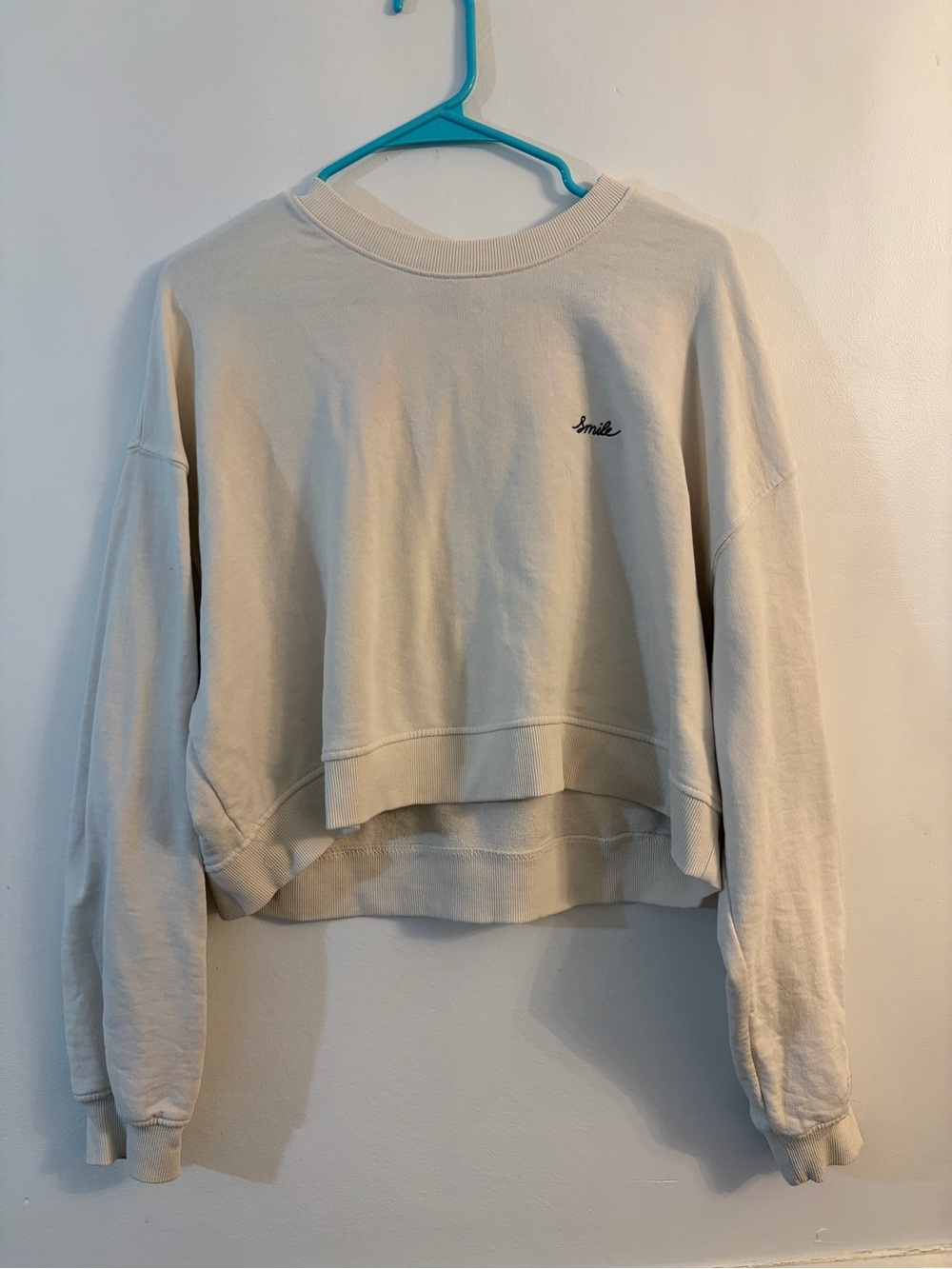 H&M Cream Cropped Sweatshirt with 'Smile' Embroidery